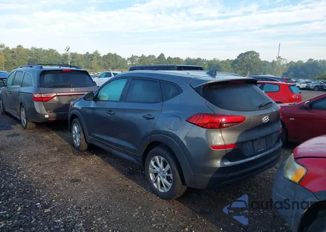 2019 Hyundai Tucson Value z USA, uszkodzony, nr VIN KM8J3CA47KU077034